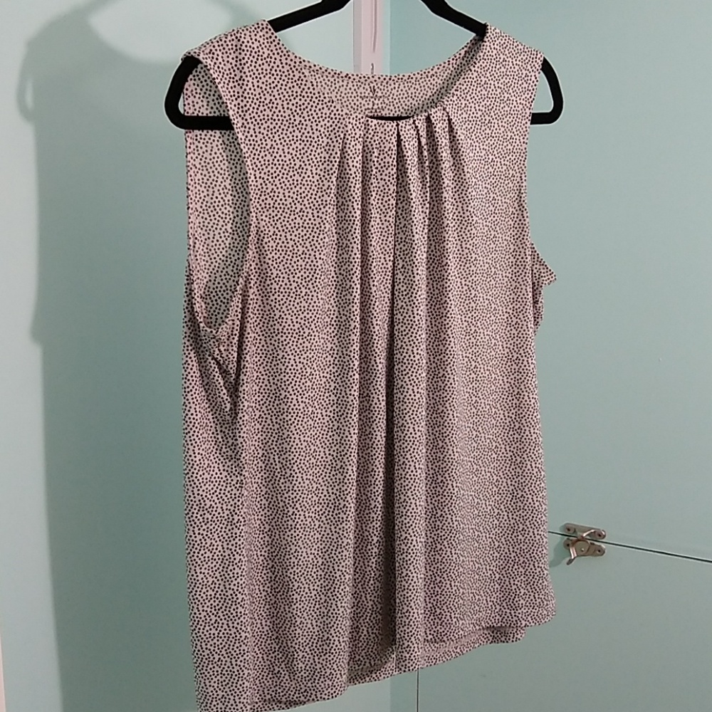Black and White woman's top